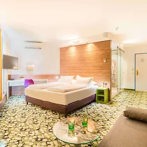 Ibis Styles 3*, Wien Österrike